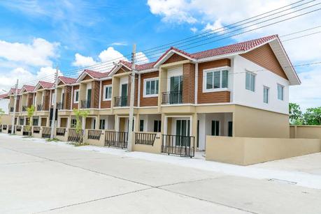 How to Choose a Web Host for Your Website – 4 Types of Hosting How to Choose a Web Host for Your Website – 4 Types of Hosting