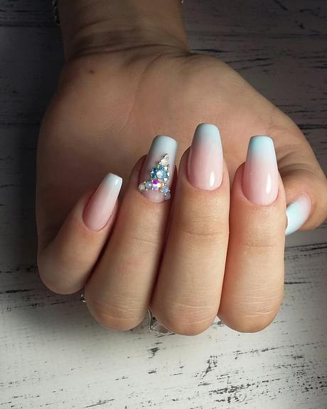 french wedding nails ombre light blue with rhinestones vektro__nailart