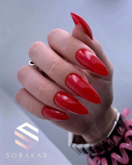 red wedding nails classic