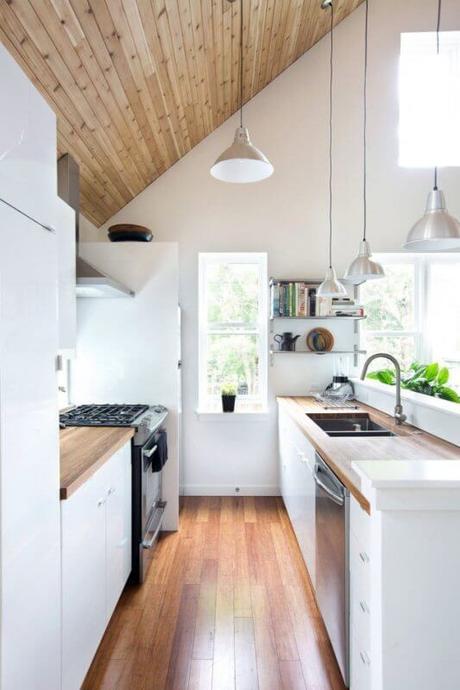 Amazing Small Kitchen Renovation Ideas 18