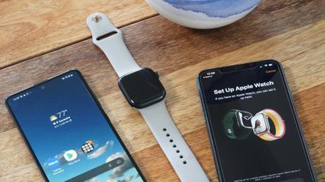 Does Apple Watch work with s21 Ultra?