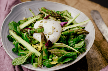 Asparagus salad with poached egg and toasted seed mixture