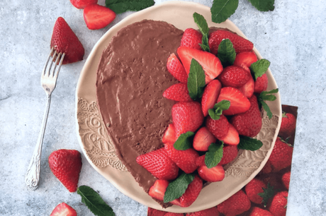 Strawberry chocolate mousse cake