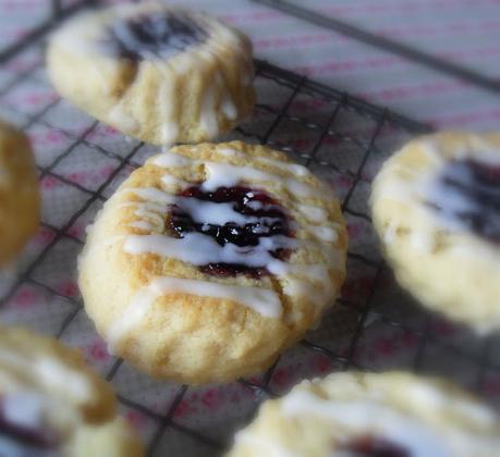 SPICED BLUEBERRY SCONES