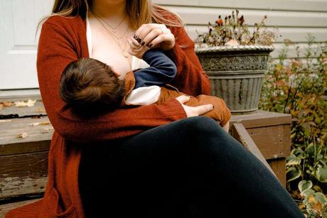 13 crucial reasons to breastfeed your baby 2
