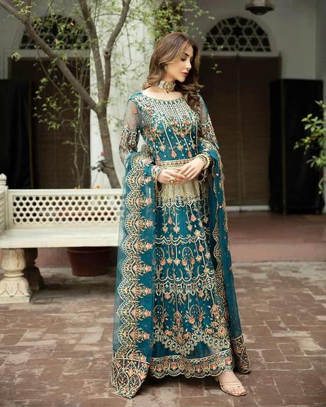 Best Selling Pakistani Formal Dresses in UK Best Selling Pakistani Formal Dresses in UK