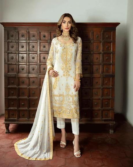 Best Selling Pakistani Formal Dresses in UK Best Selling Pakistani Formal Dresses in UK