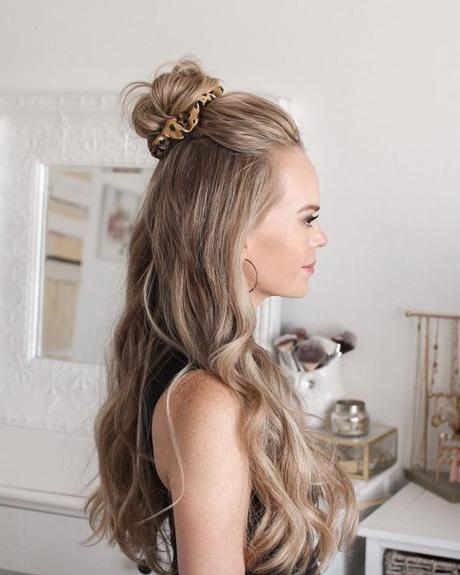 Vintage-Inspired Up Do