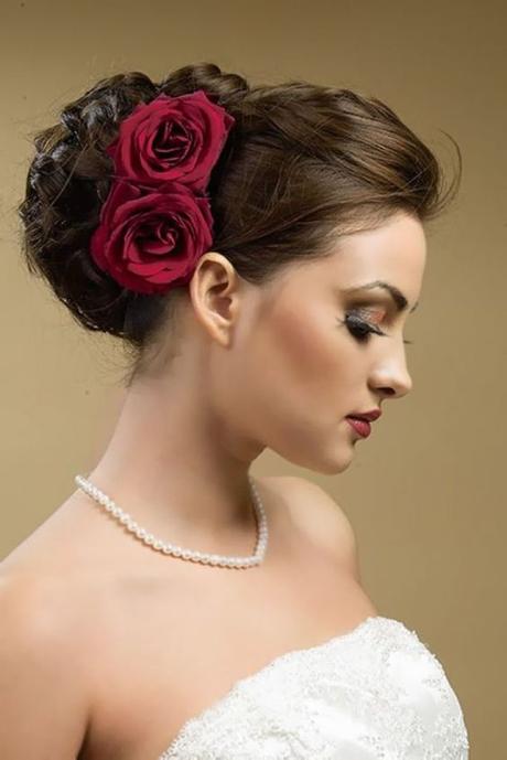 Autumn Bridal Hairstyle with Flowers