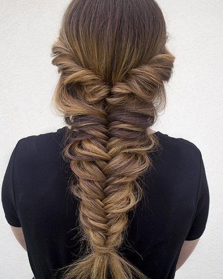 Wedding Hairstyles: The Fishtail Braid