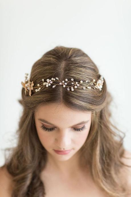 Wear Your Hair Down with a Veil or Headband