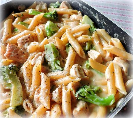 One Pan Chicken Broccoli Alfredo Pasta