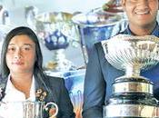 Nirekh Tejwani Home with Flawless Performance, Taniya Bags Gold