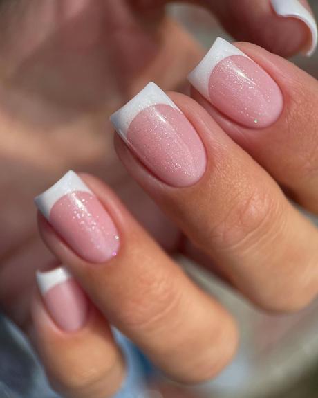 wedding guests nails square