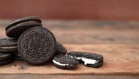Is Oreo Chocolate? Learn All About This Sandwich Cookie!
