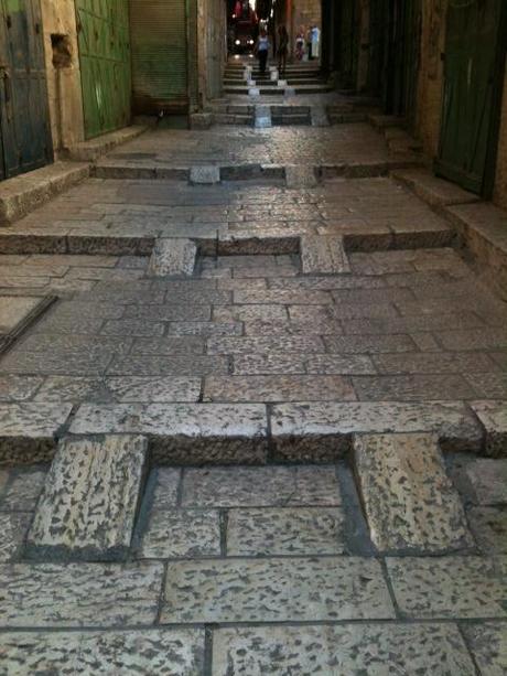 alley