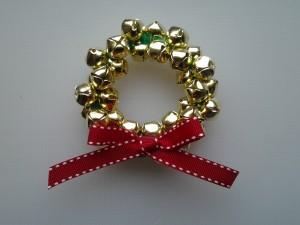 DIY: Jingle Bell Christmas Wreath Ornament