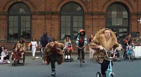 favorite song friday: thrift shop