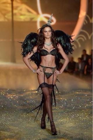 VICTORIAS SECRET FASHION SHOW 2013
