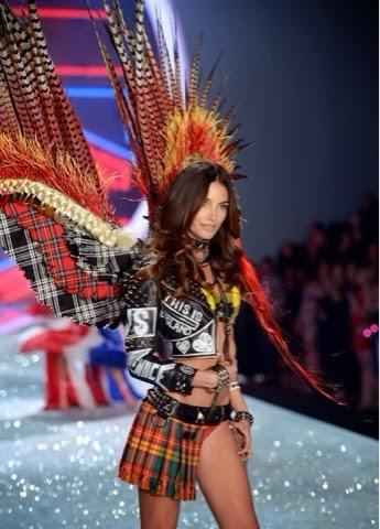 VICTORIAS SECRET FASHION SHOW 2013