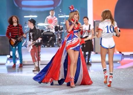 VICTORIAS SECRET FASHION SHOW 2013