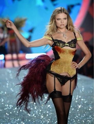 VICTORIAS SECRET FASHION SHOW 2013