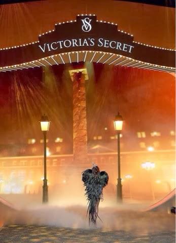 VICTORIAS SECRET FASHION SHOW 2013