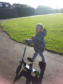 2013-11-10 11.17.43 A scoot to the park! #countrykids