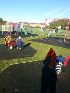 2013-11-10 11.06.37 A scoot to the park! #countrykids