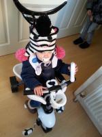 2013-11-10 10.45.06 A scoot to the park! #countrykids