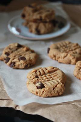 Vegan Peanut Butter Chocolate Chip Cookies