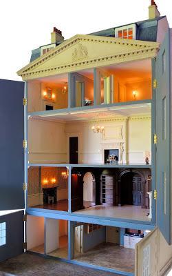 Shout Out Of The Day: Moda Operandi Launches Holiday 2013 Gift Collection