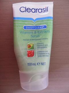 Clearasil Vitamins And Extracts Scrub