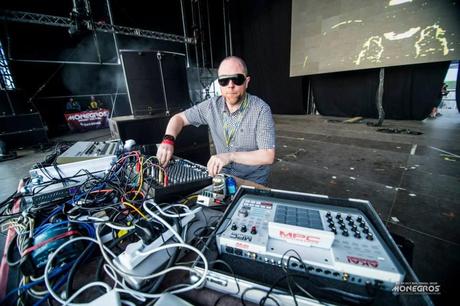 Free Techno banger from Ben Sims!