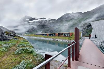 build | visitor center in norway