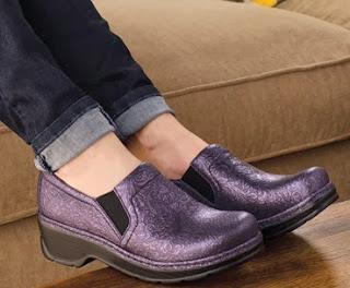 Shoe of the Day | Klogs Naples Plum Tooled Clogs