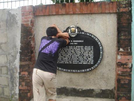 Visiting  Vicente  Manansala  Historical Landamark in Binangonan Rizal.
