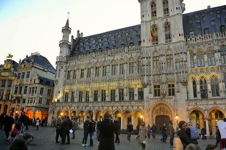 listing & la grande-place