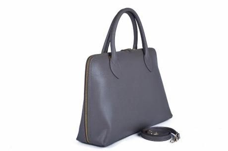 Free Leather Make up Bag from Toty Bags for Reasons to Dress Readers ...