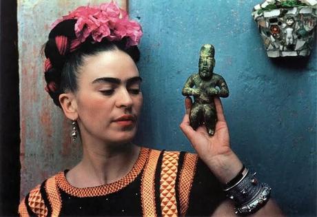 Magical Worlds: Life, Style and Personality of Frida Kahlo