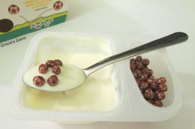 Review: Mr Bounce Vanilla Yogurts with Chocolate Footballs