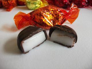 dark chocolate with orange flavoured fondant