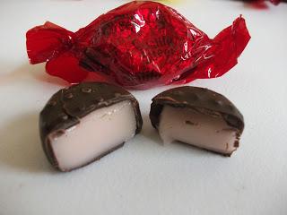 dark chocolate with a strawberry flavor fondant