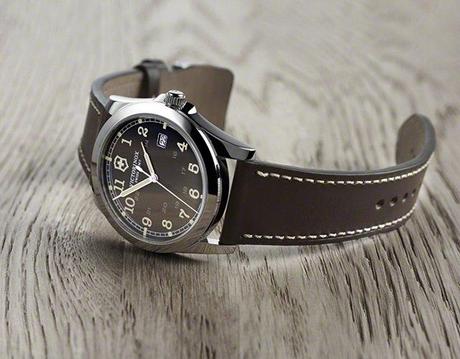 Victorinox Swiss Army Leather Black Dial Watch