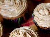 Vegan Pumpkin Spice Cupcakes with Speculoos Cream Cheese Frosting