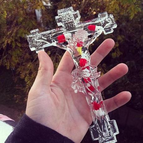 541485 10153434300390332 369456252 n grande Imbue   Drug Lord Crucifix