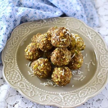 Dates & Nuts Laddoo