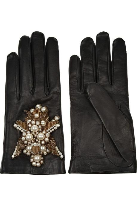 ALEXANDER MCQUEEN Embellished leather gloves €695