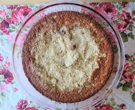 Old Fashioned Pie Plate Crumb Cake