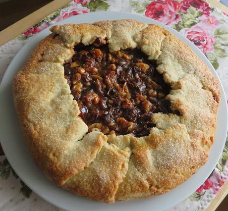 Date & Walnut Pie